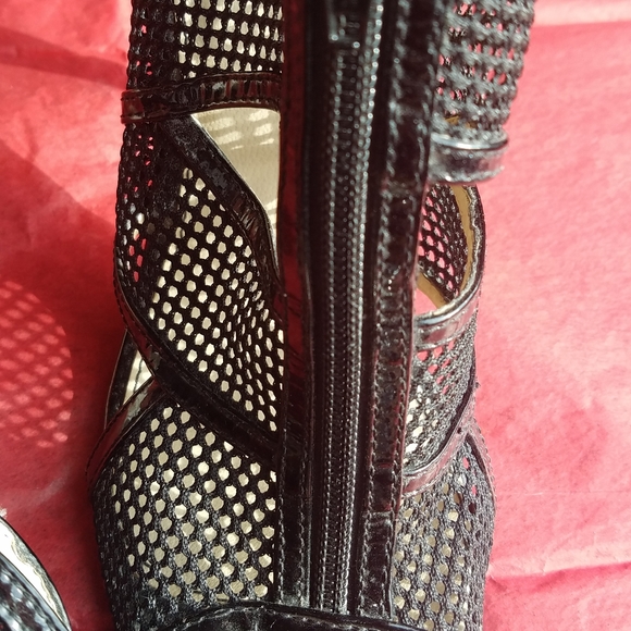 Heels - Picture 3 of 5